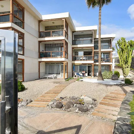 By Villagrancanaria Сан-Августин